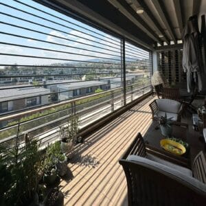 Mimari Projelerde Estetik ve Güvenlik Dengesi: Şeffaf Panjur Çözümleri